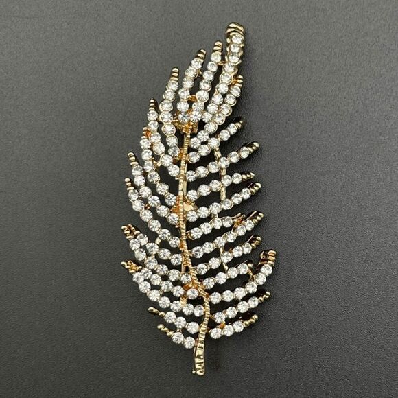 Yellow Gold with White Diamond Crystal Single Leaf Pin Back Brooch - Picture 2 of 9